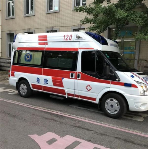 白云选择我们的救护车出租,开启安心转院之旅